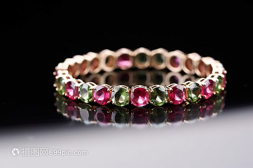 寶石手鐲 獨特飾品與家居電器的跨界關聯